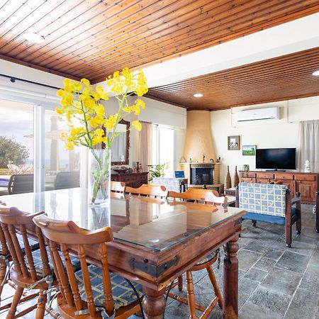 Villa Chrysta Agios Theodoros エクステリア 写真
