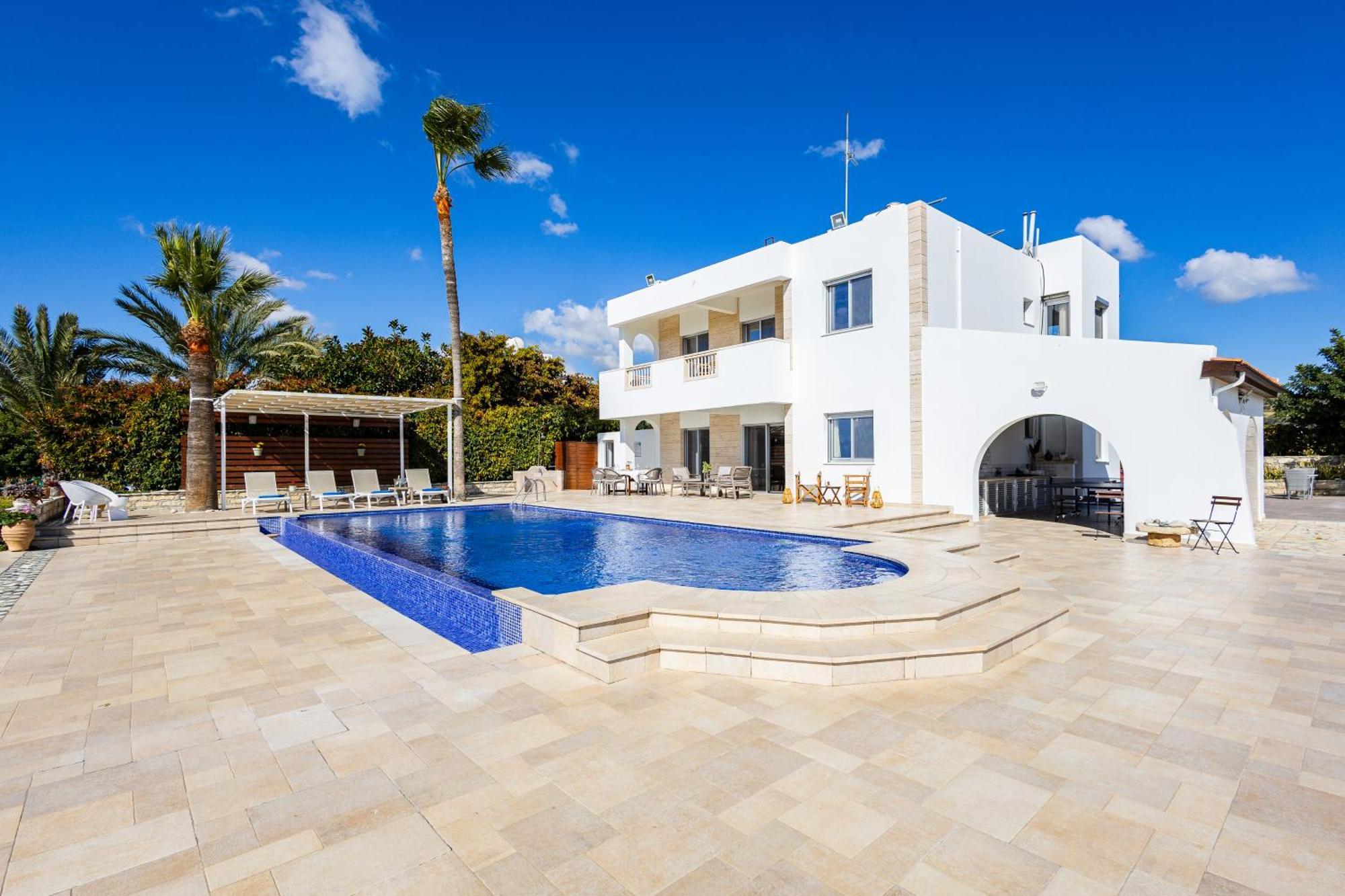 Villa Chrysta Agios Theodoros エクステリア 写真