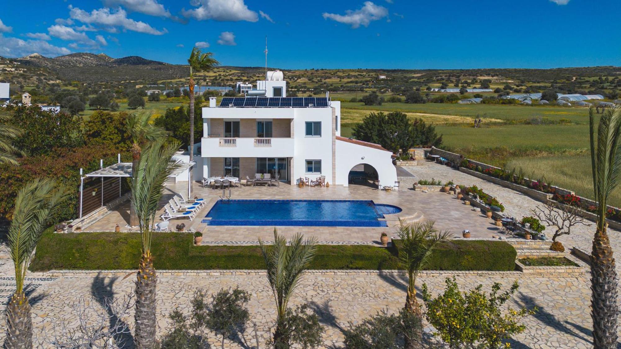 Villa Chrysta Agios Theodoros エクステリア 写真