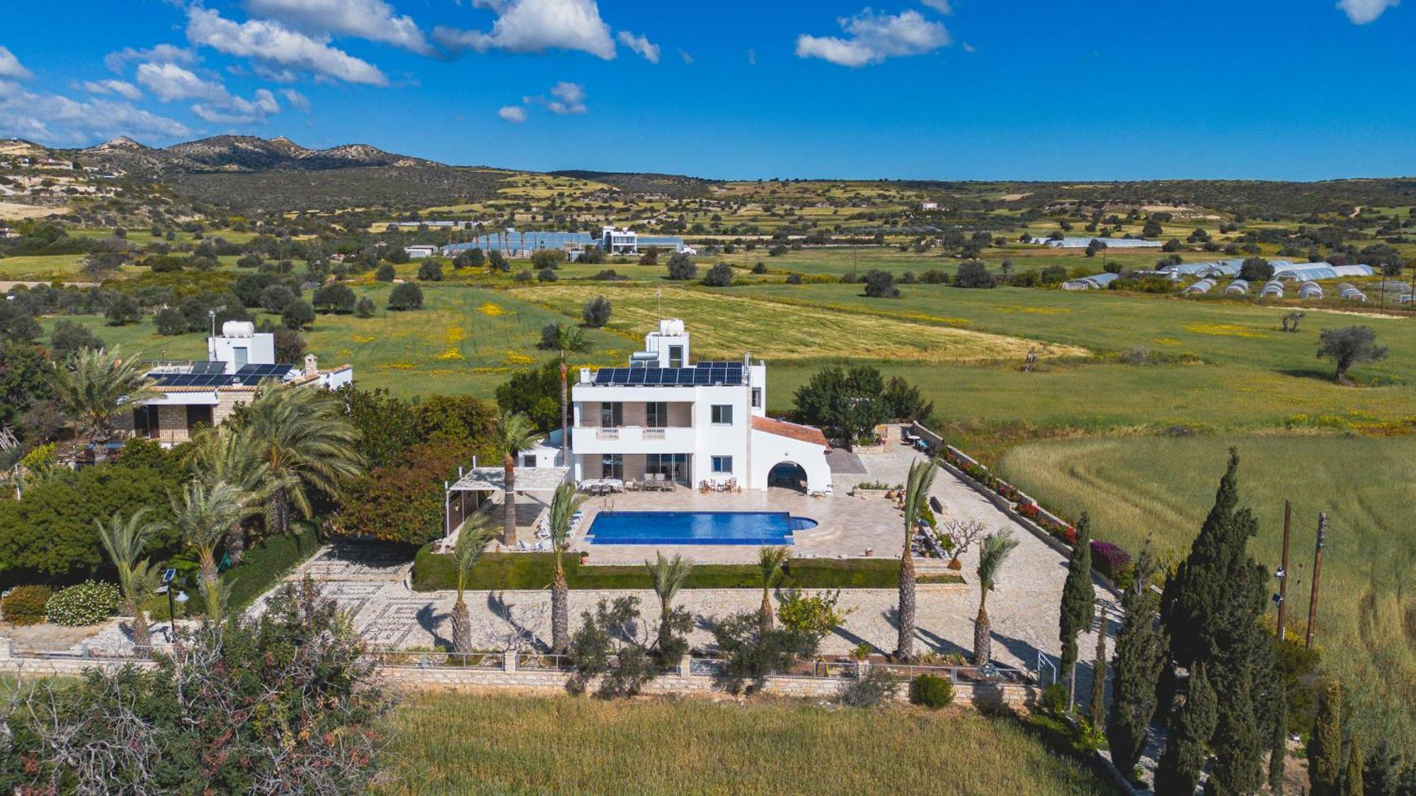 Villa Chrysta Agios Theodoros エクステリア 写真